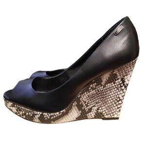 Calvin Klein Peep Toe Snake Skin Wedges Sz 11